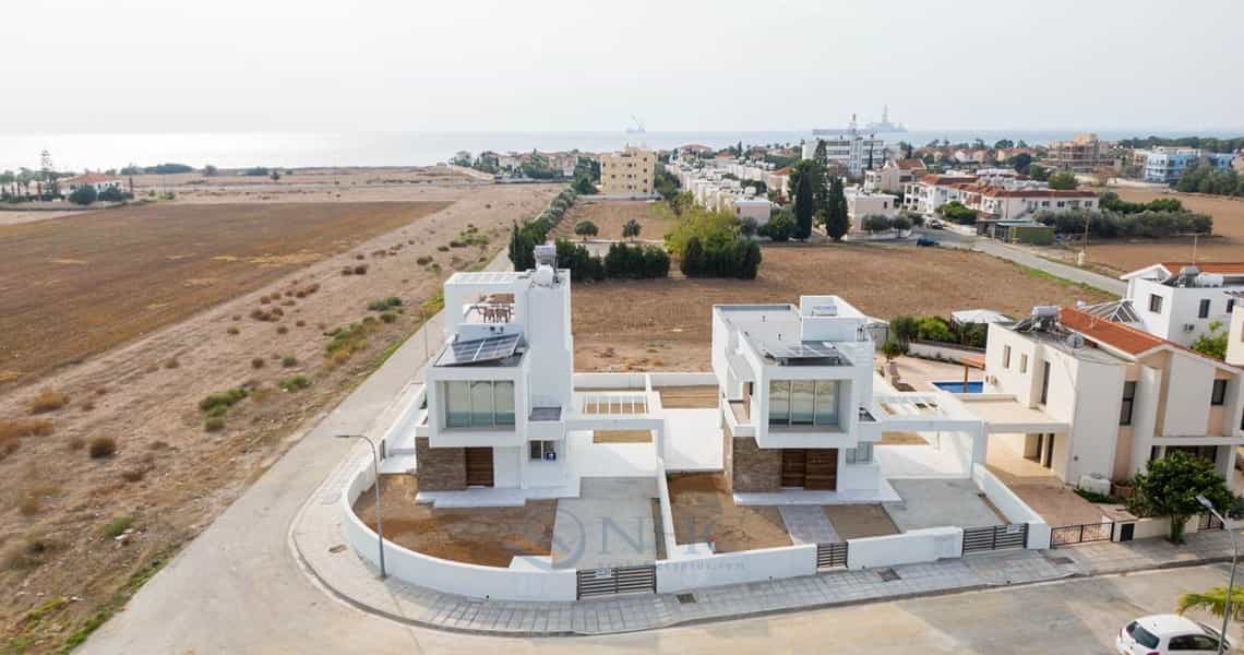 Huis in Larnaca, Larnaca 10191088