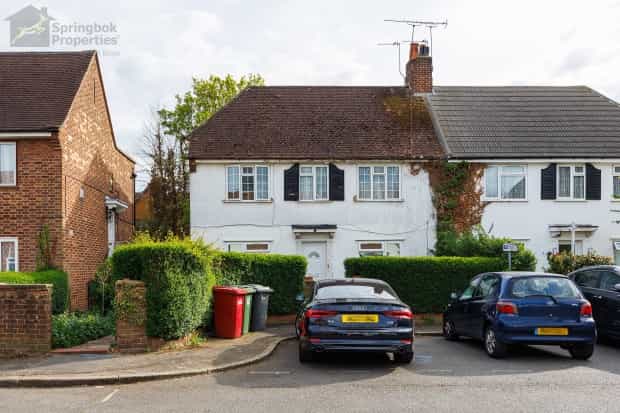 House in Slough, Slough 10191106