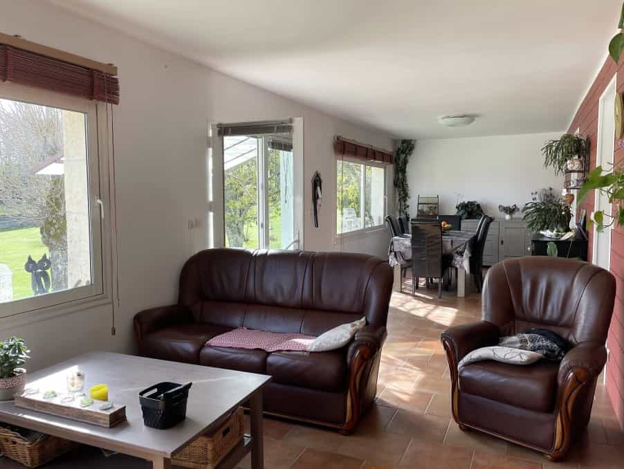 بيت في Monpazier, Nouvelle-Aquitaine 10191238