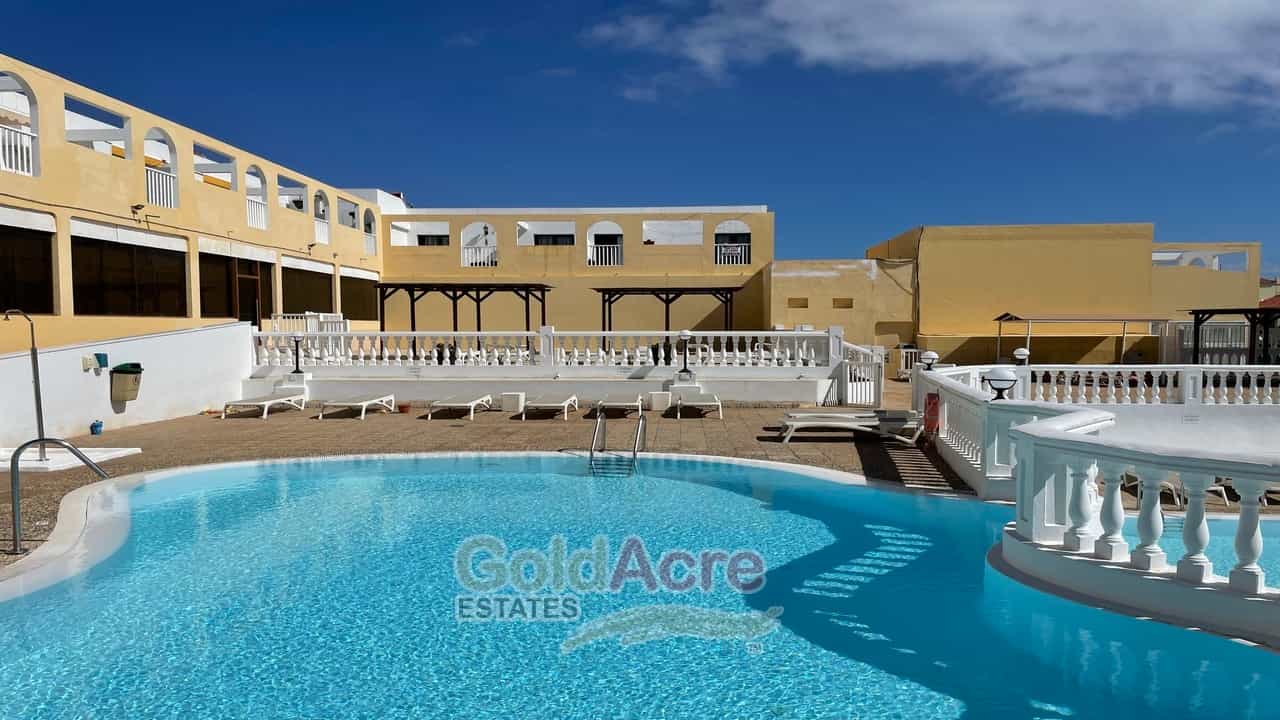 Condominium in Puerto del Rosario, Canary Islands 10191245