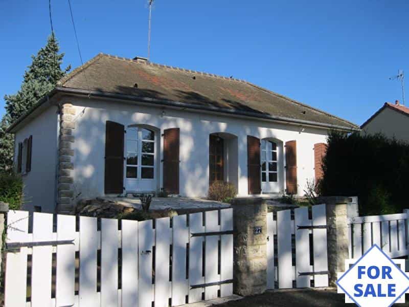 Casa nel Pré-en-Pail-Saint-Samson, Pays de la Loire 10191376
