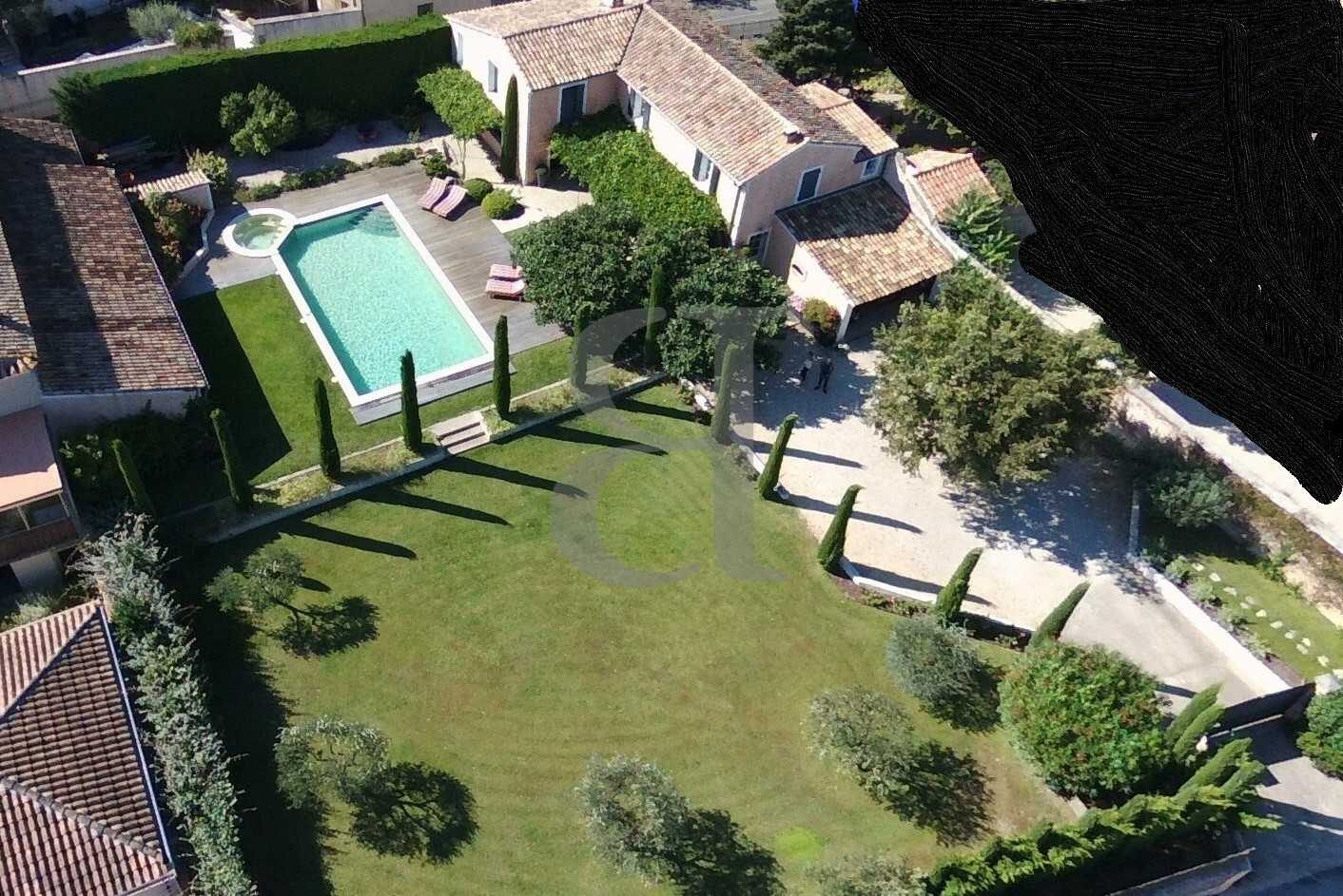 Hus i Aubignan, Provence-Alpes-Cote d'Azur 10191395