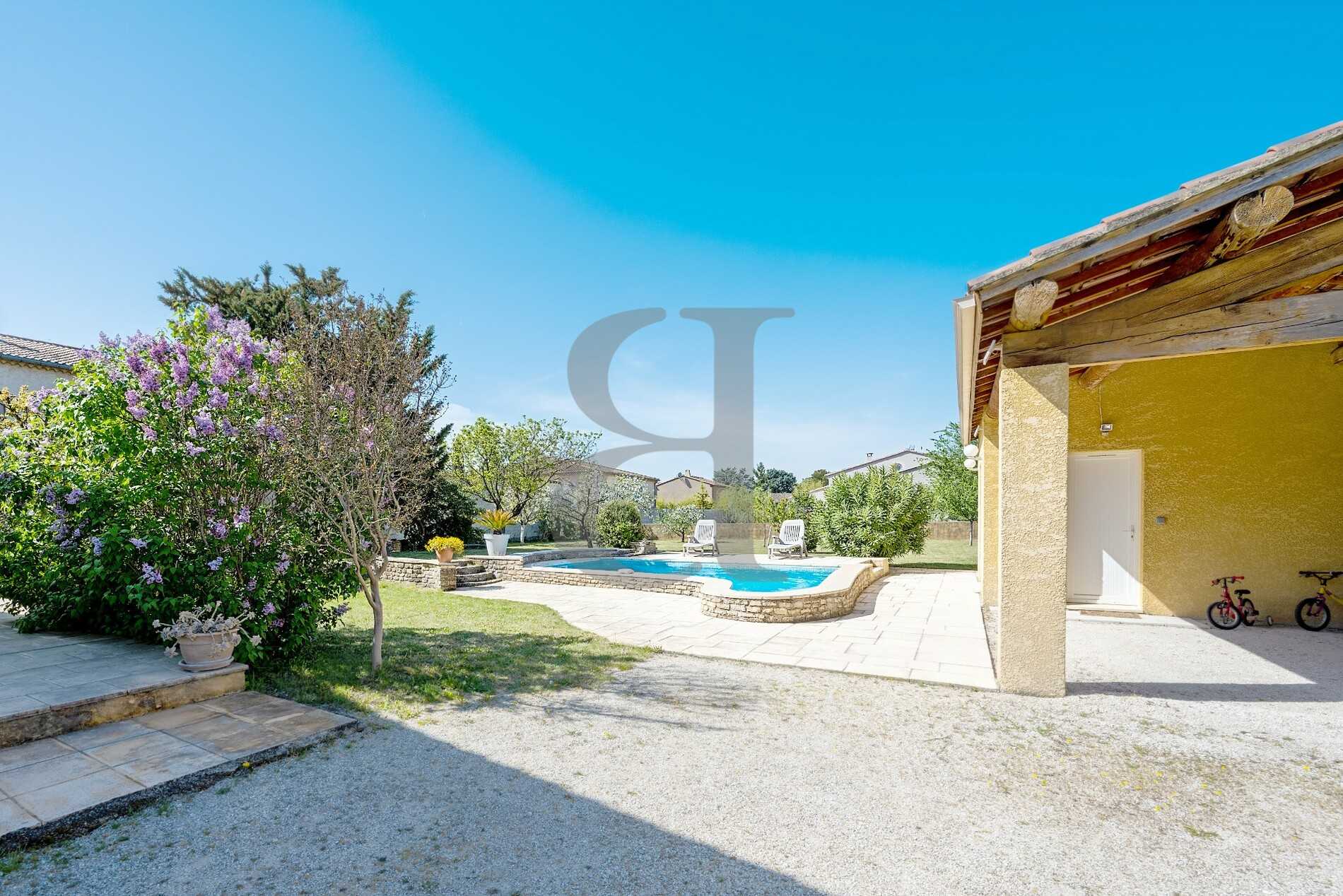 Huis in Robion, Provence-Alpes-Côte d'Azur 10191401