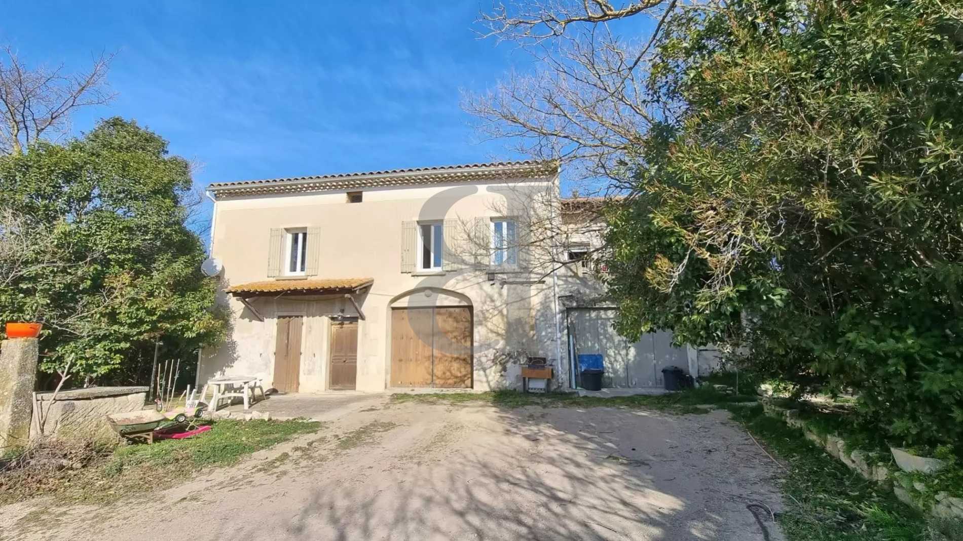 Dom w Saint-Remy-de-Provence, Prowansja-Alpy-Lazurowe Wybrzeże 10191414