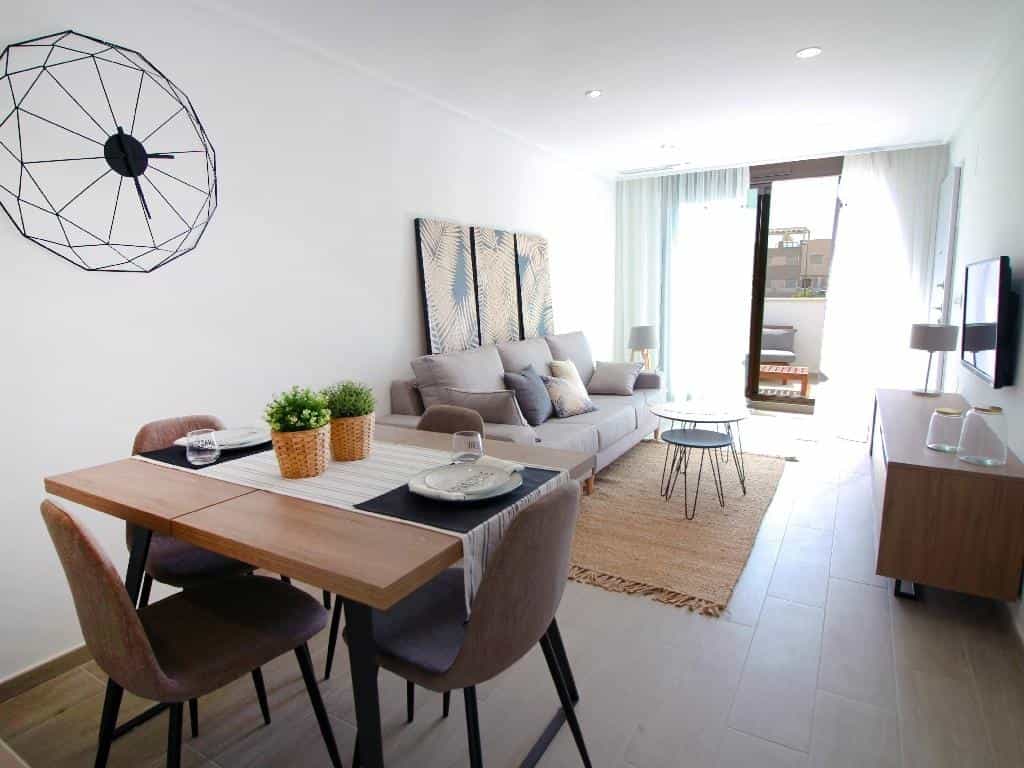 Condominium in La Horadada, Valencia 10191607