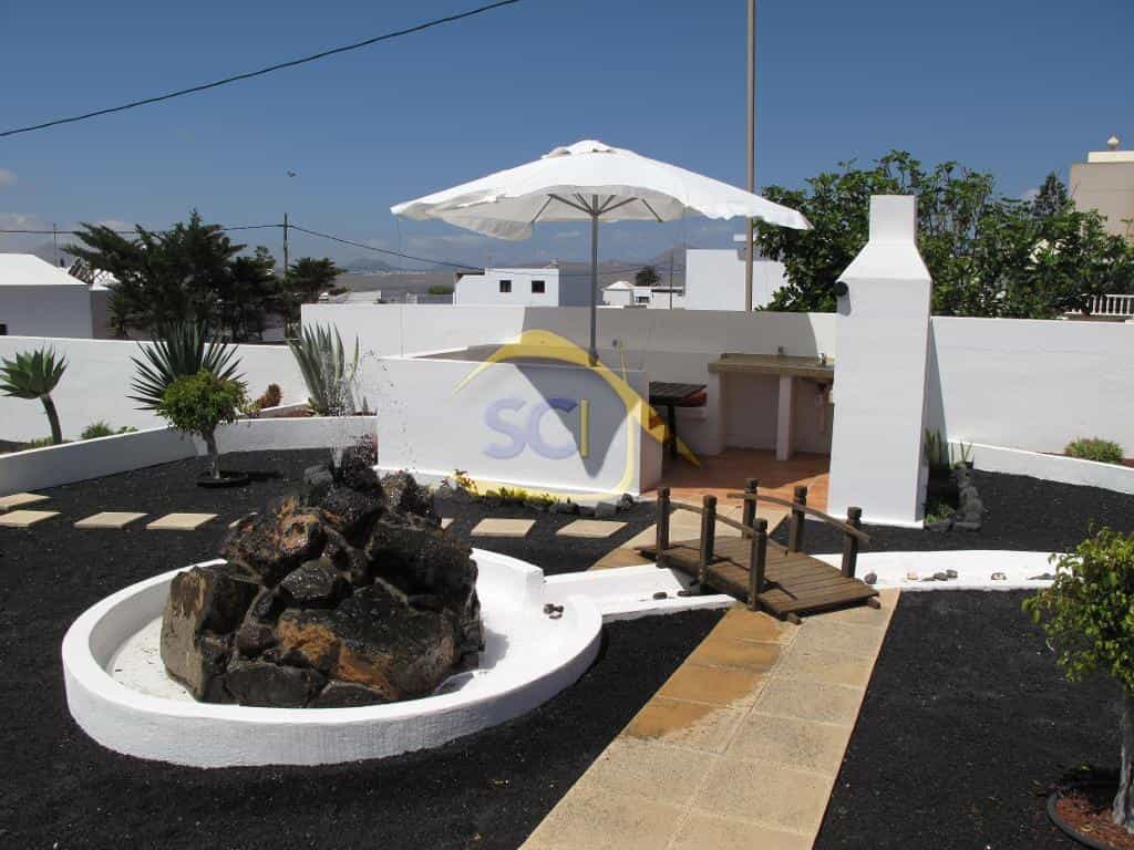 House in Teguise, 2 Calle las Grajas 10191768