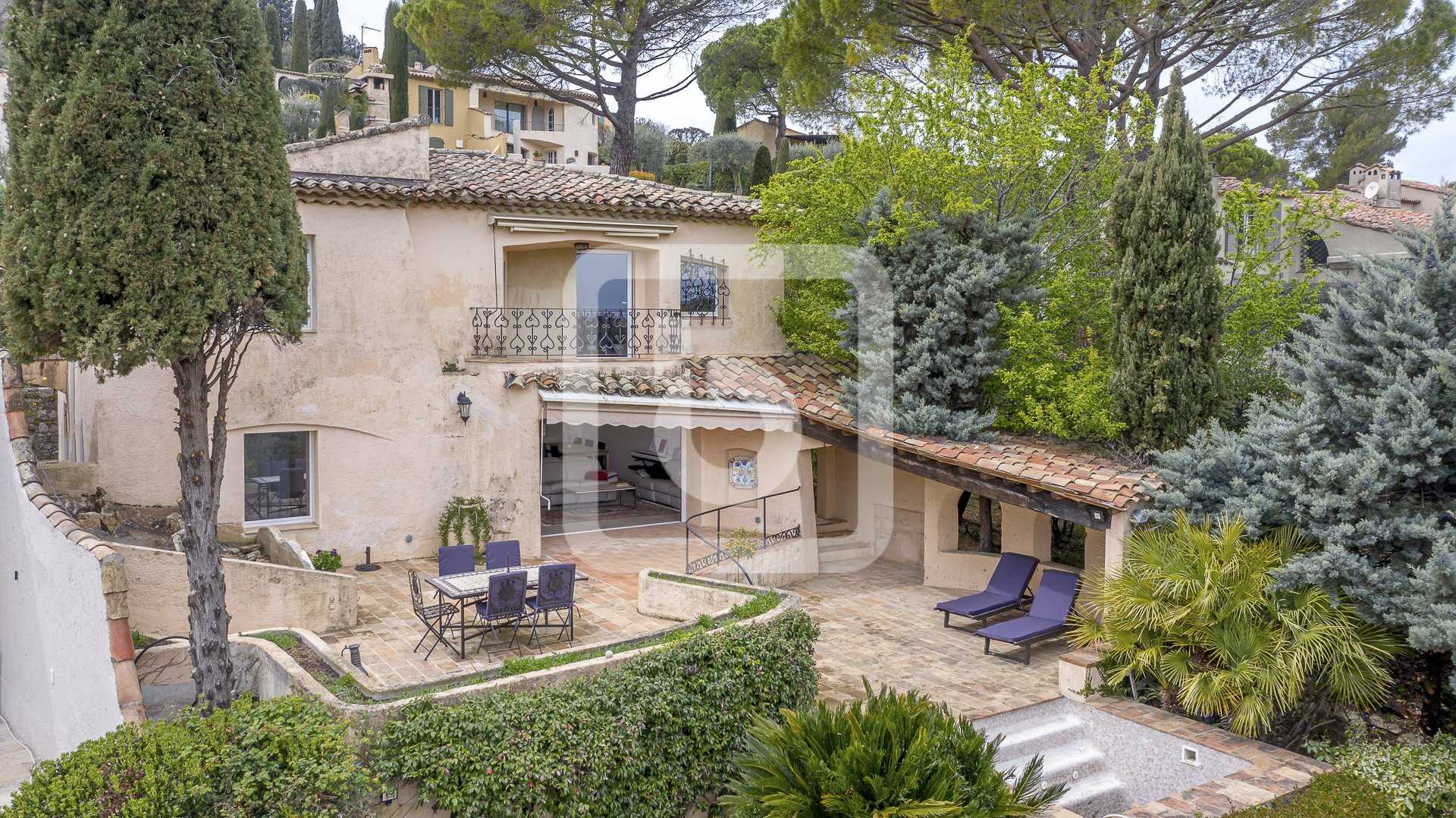 Talo sisään Mouans-Sartoux, Provence-Alpes-Côte d'Azur 10192500