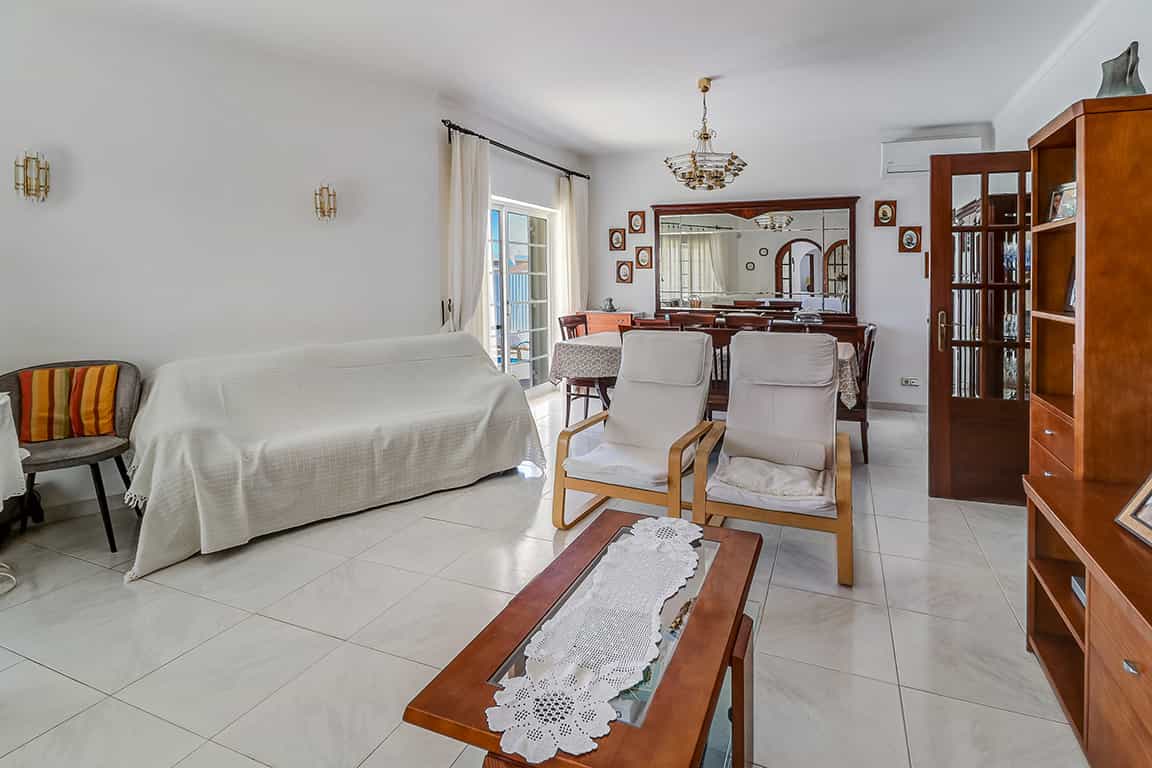 Condominium in Amoreira, Faro 10192673