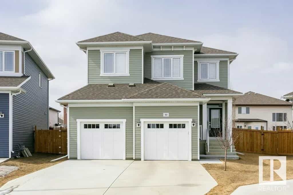 Casa nel Beaumont, Alberta 10192700
