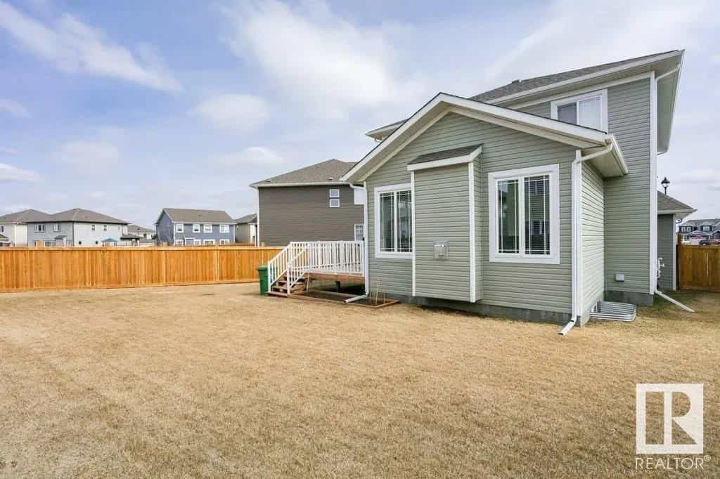 House in Beaumont, Alberta 10192700