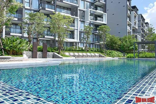 Condominium in Ban Choeng Thale, Phuket 10192771