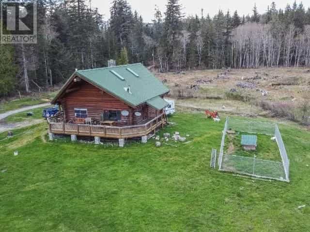 Tanah di Gillies Bay, British Columbia 10192780