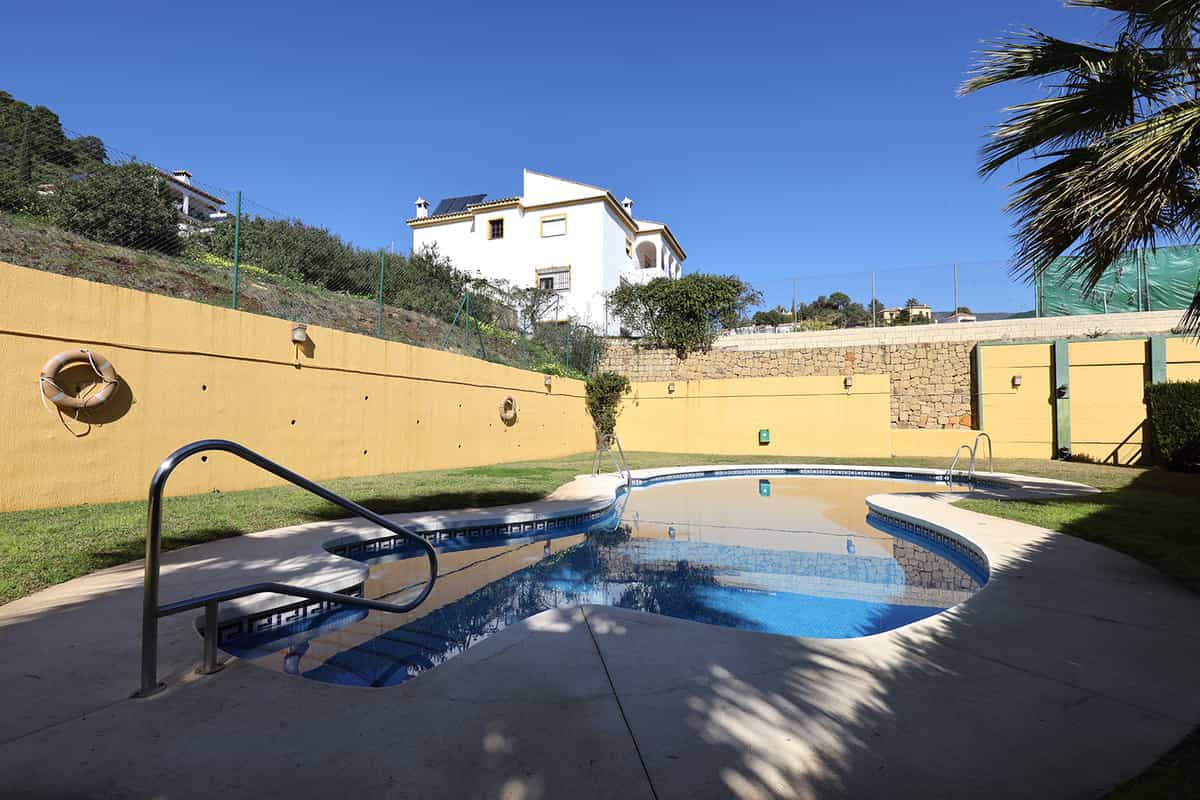 Casa nel Benahavis, Andalusia 10193248
