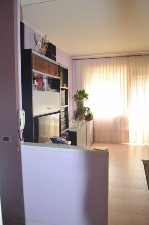 公寓 在 Piovene Rocchette, Veneto 10193405
