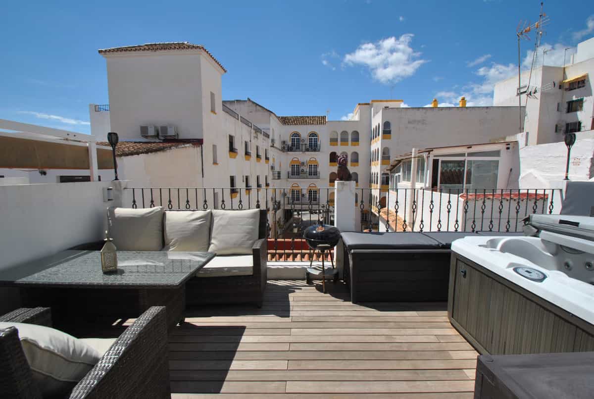 rumah dalam Marbella, Andalusia 10193556
