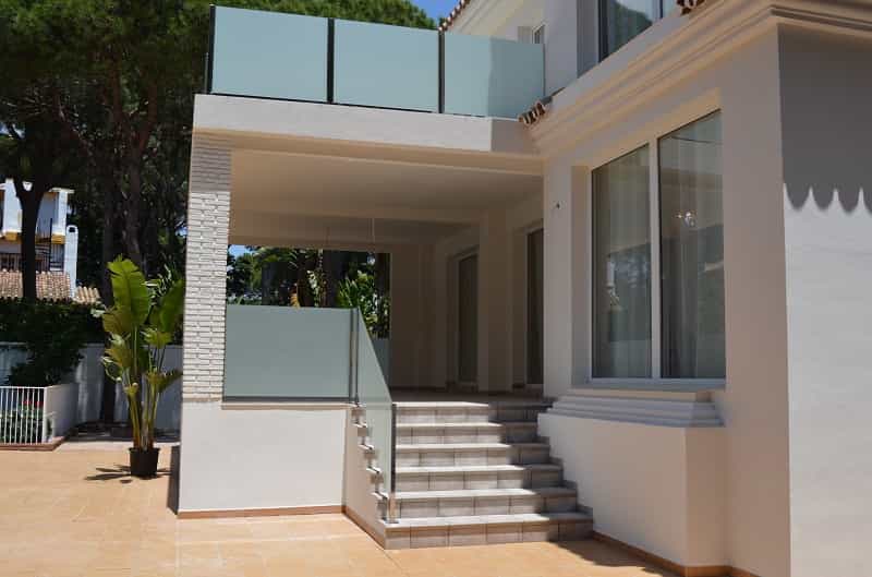 House in Fuengirola, Andalusia 10194372