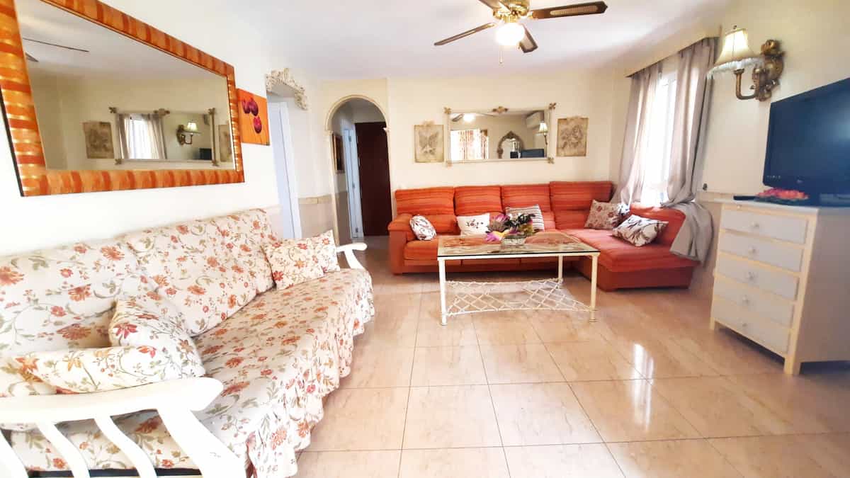 Condominium in Fuengirola, Andalucía 10194482