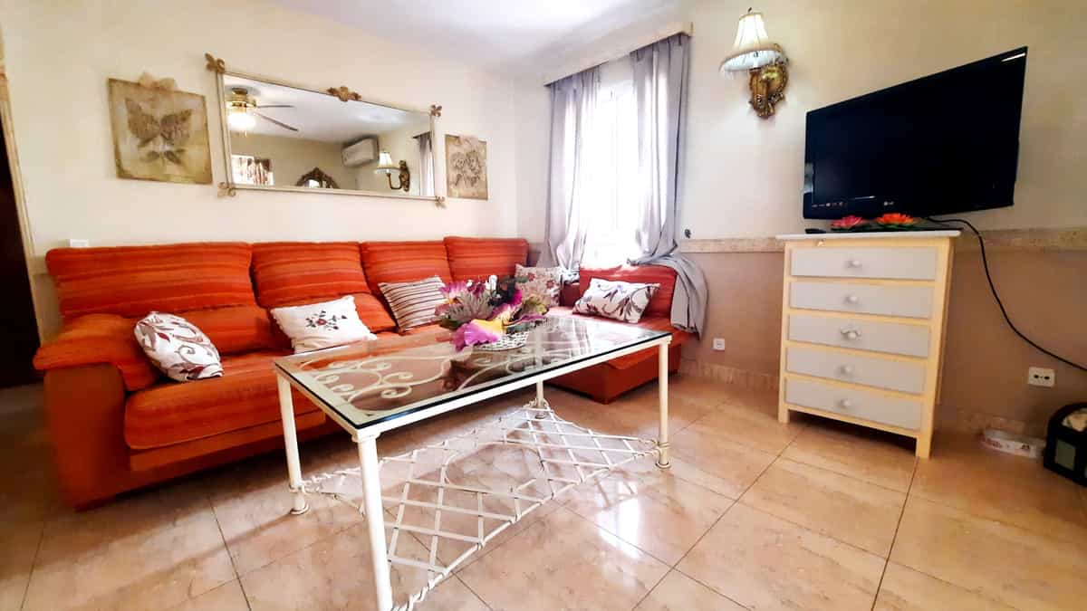 公寓 在 Fuengirola, Andalucía 10194482