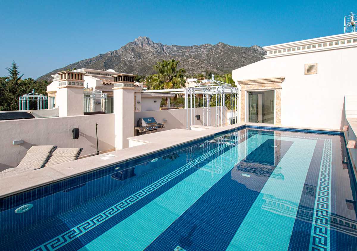 House in Marbella, Andalucía 10194545
