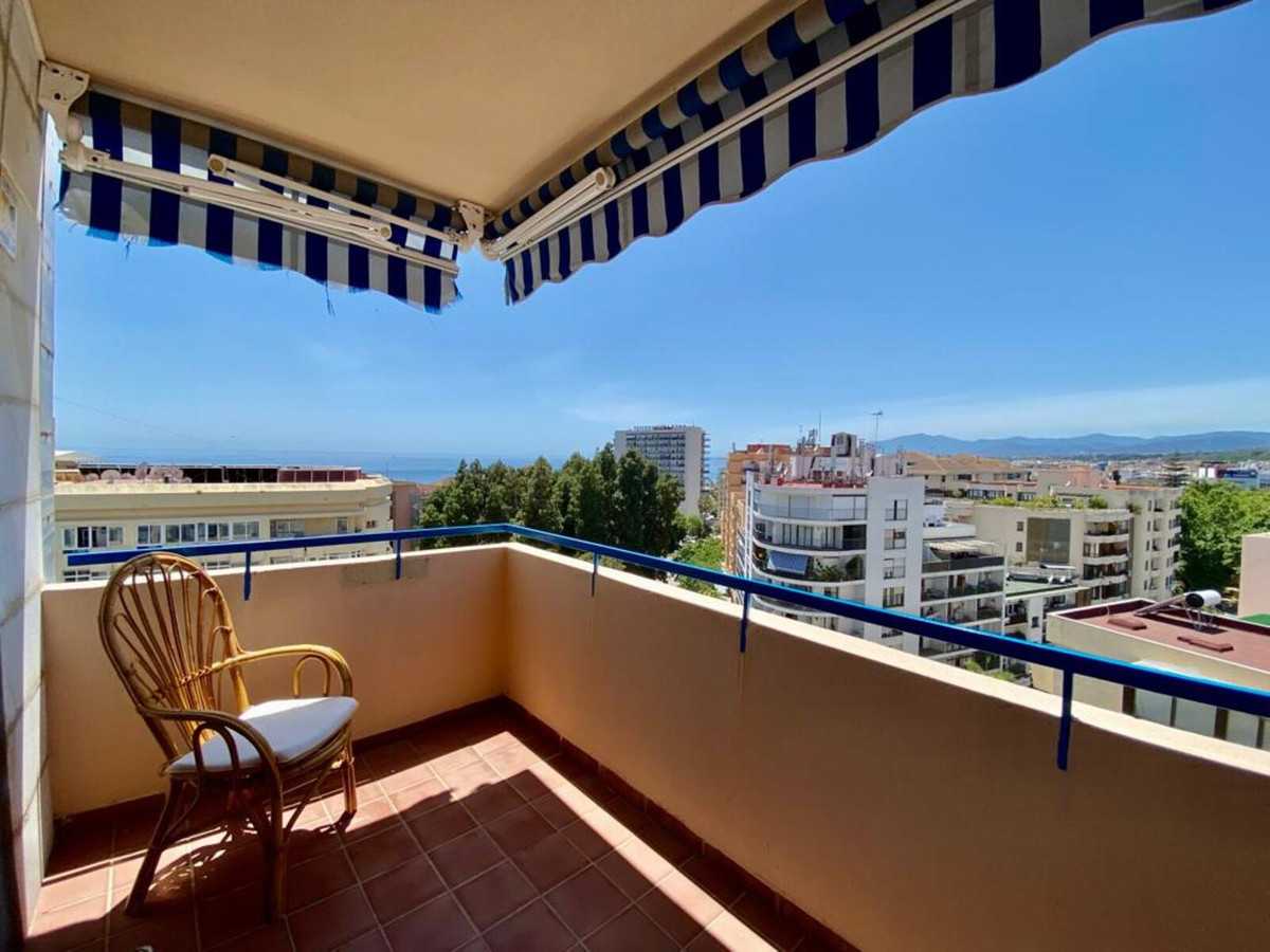 Condominium in Marbella, Andalusia 10194578