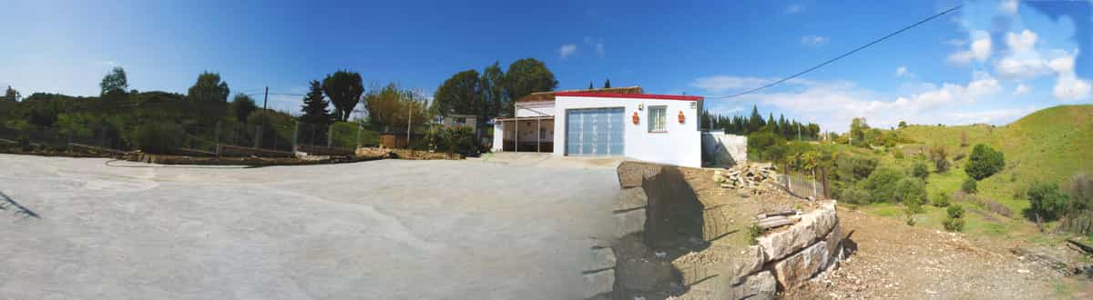 rumah dalam Fuengirola, Andalusia 10194867