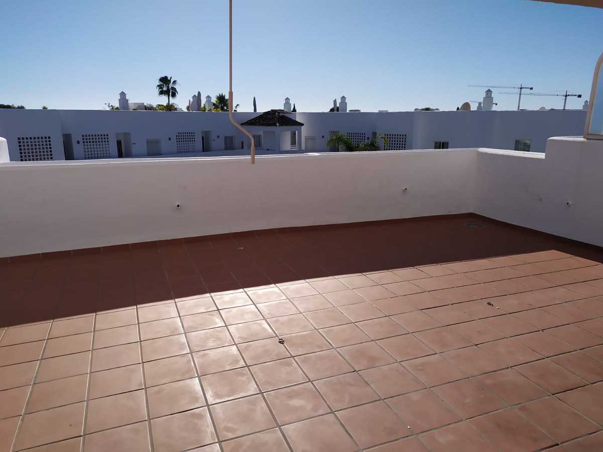House in San Pedro de Alcantara, Andalusia 10195085