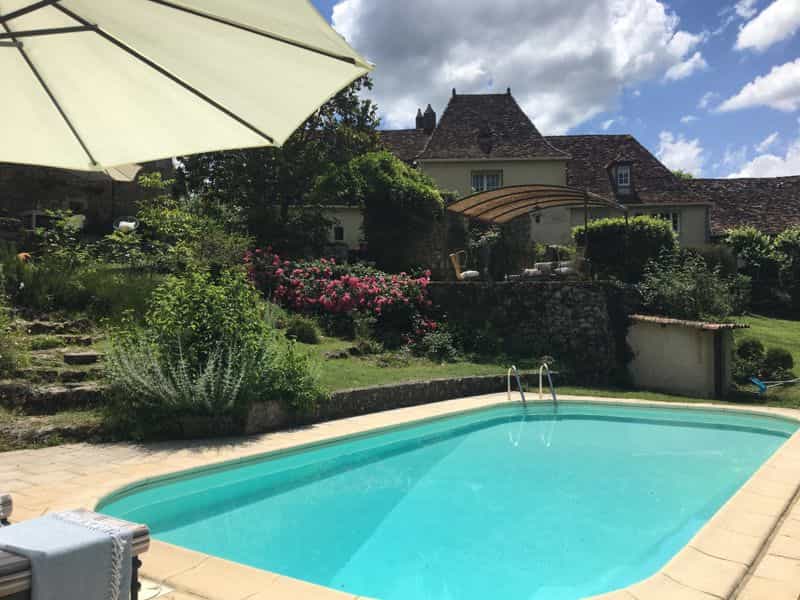 House in Bergerac, Nouvelle-Aquitaine 10195099