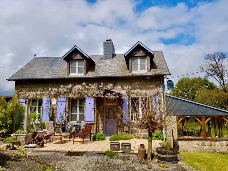 House in Vengeons, Normandie 10195101