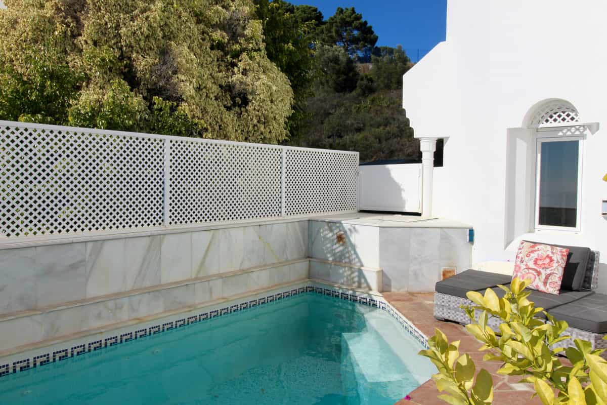 Condominium in Marbella, Andalusia 10195407