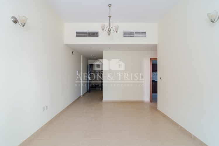 Condominium dans Warisan, Dubaï 10195918