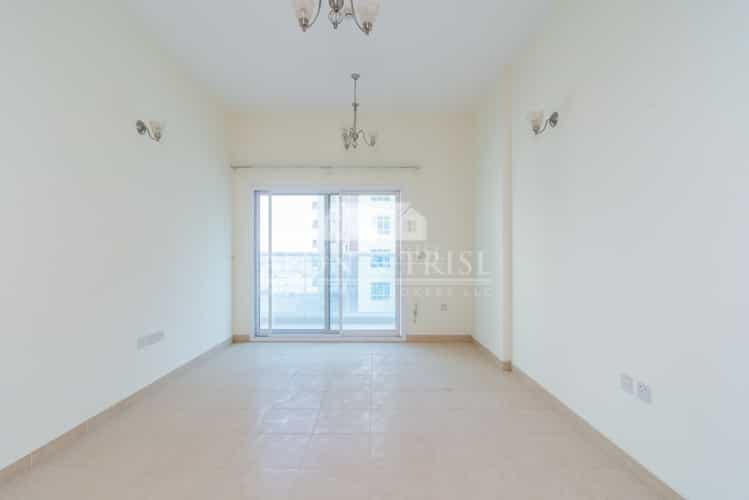 Condominium dans Warisan, Dubaï 10195918