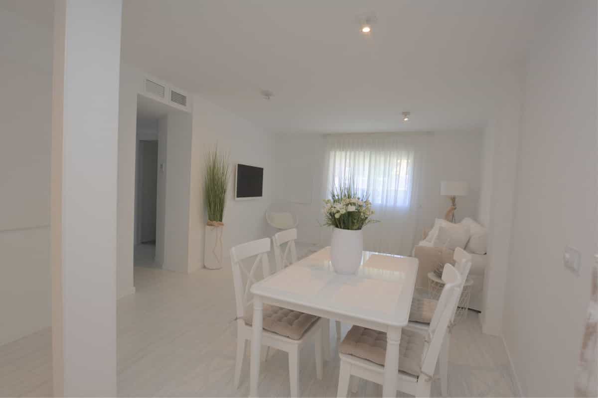 Eigentumswohnung im Marbella, Andalusia 10196099