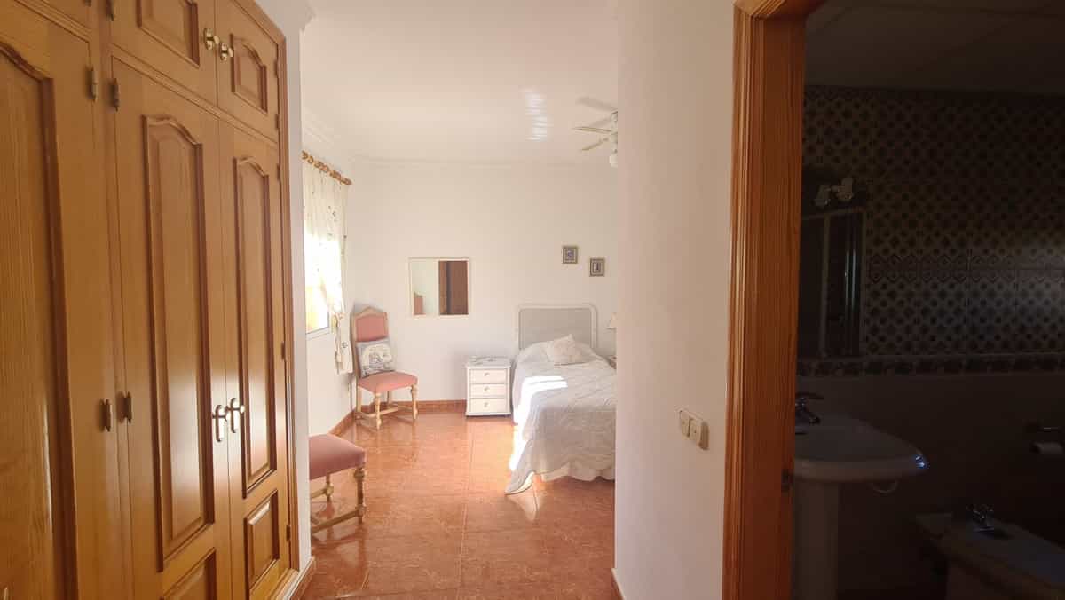 rumah dalam Alhaurín de la Torre, Andalucía 10196326