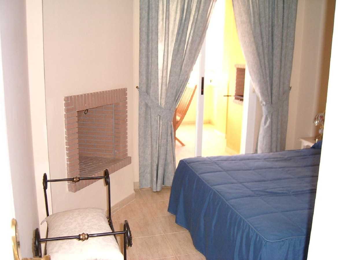 Condominium in Fuengirola, Andalusia 10196407