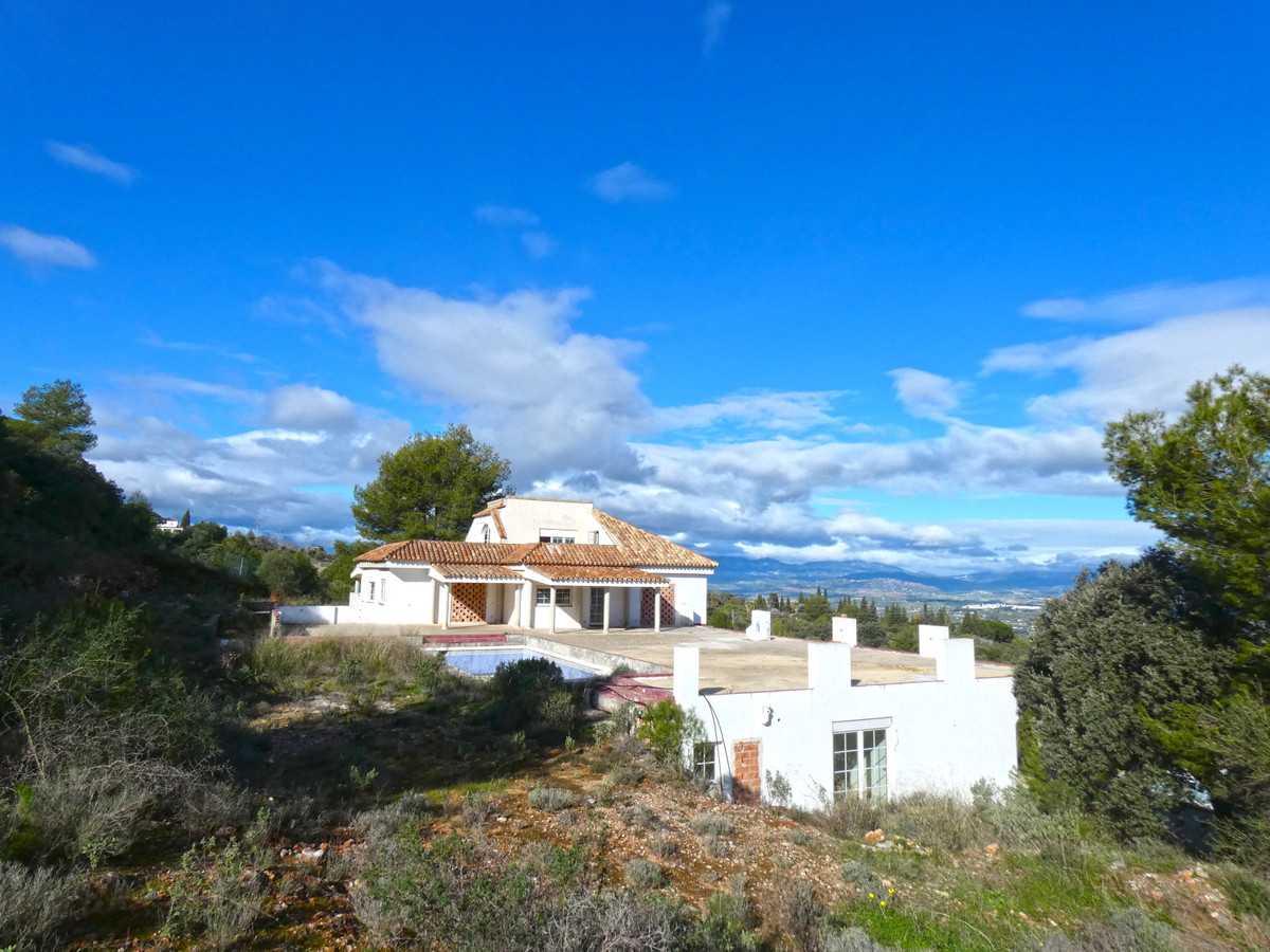 Casa nel Alhaurin el Grande, Andalusia 10196442