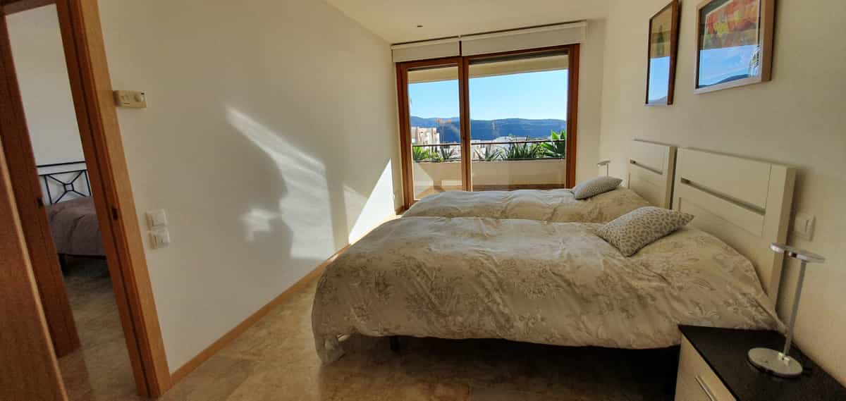 Eigentumswohnung im Marbella, Andalusia 10196858