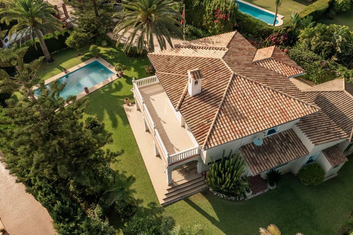 σπίτι σε Marbella, Andalusia 10196902