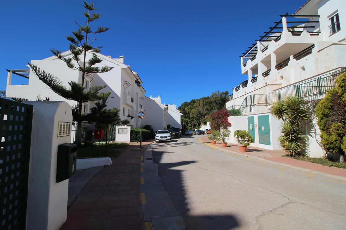 Квартира в Benalmádena, Andalucía 10197323