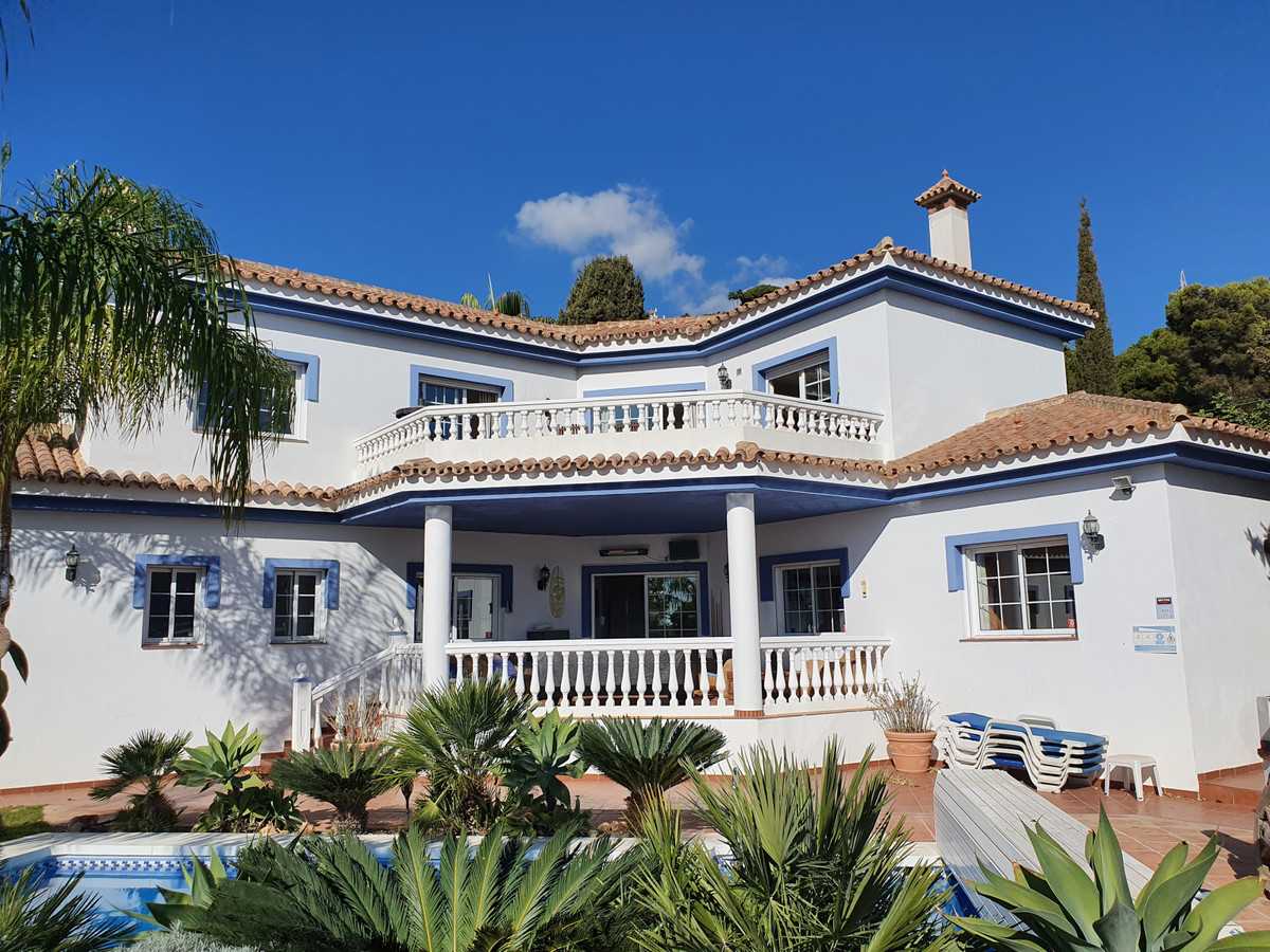 House in Arroyo de la Miel, Andalusia 10197442