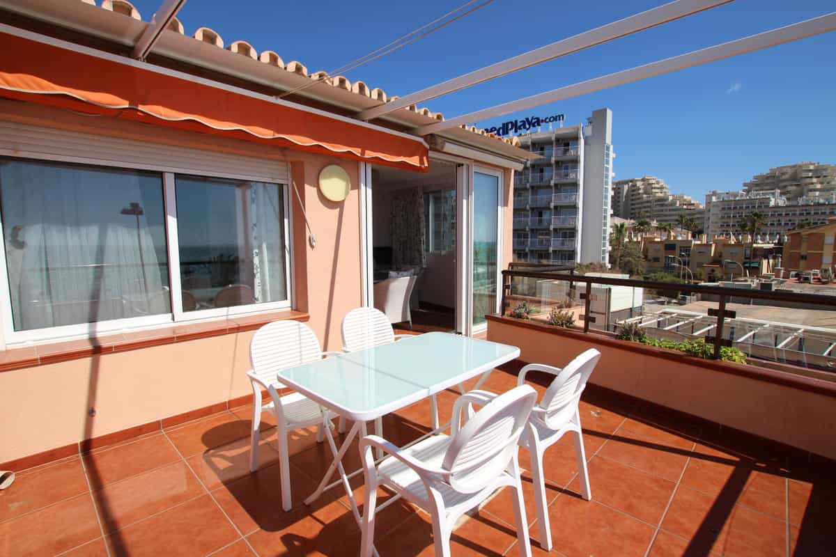 Condominium in Arroyo de la Miel, Andalusia 10197502