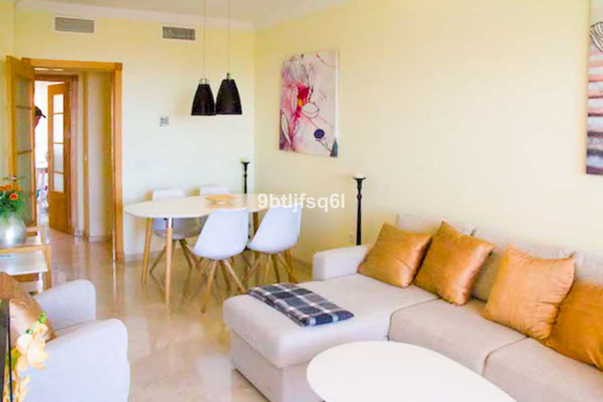 Condominium in Benalmadena, Andalusia 10197545