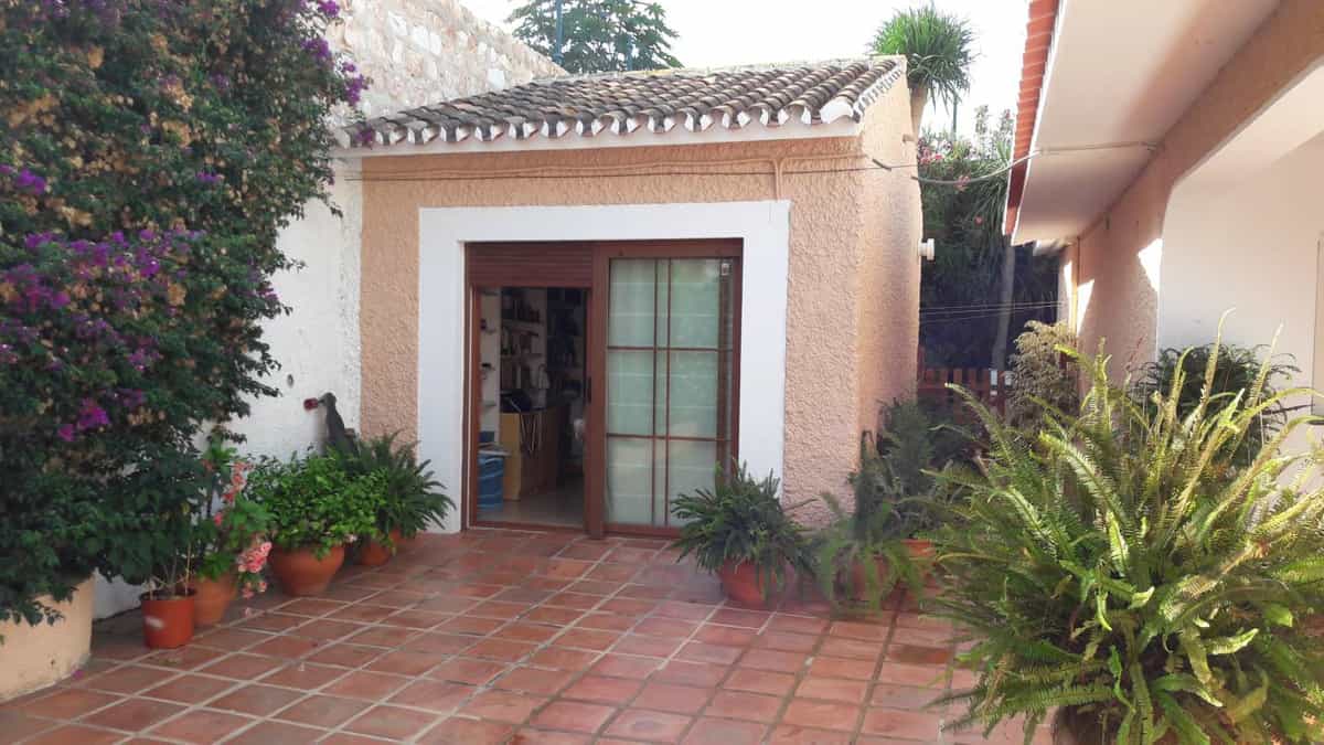 House in Benalmádena, Andalucía 10197562