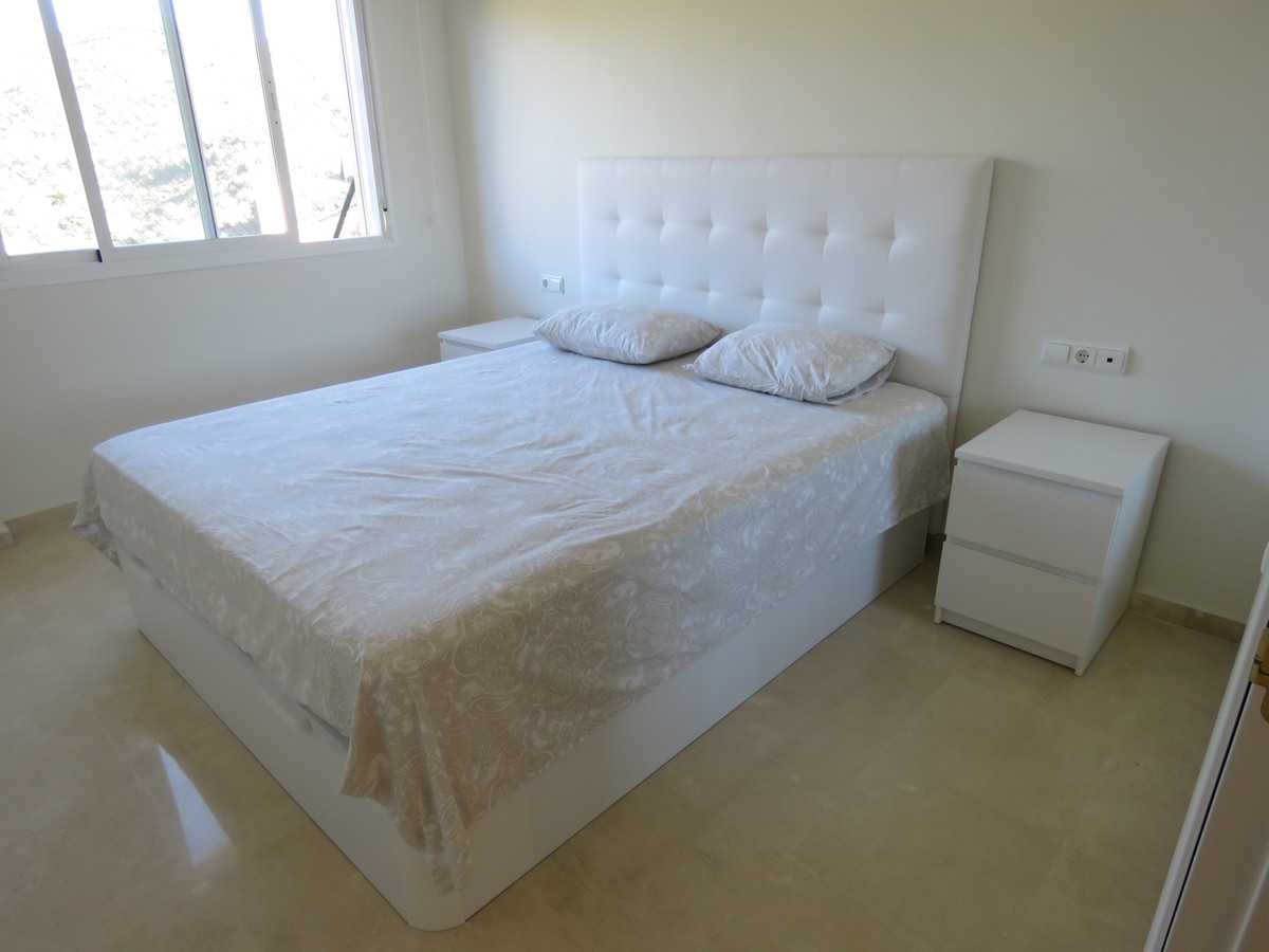 Condominium dans Calahonda, Andalucía 10197713