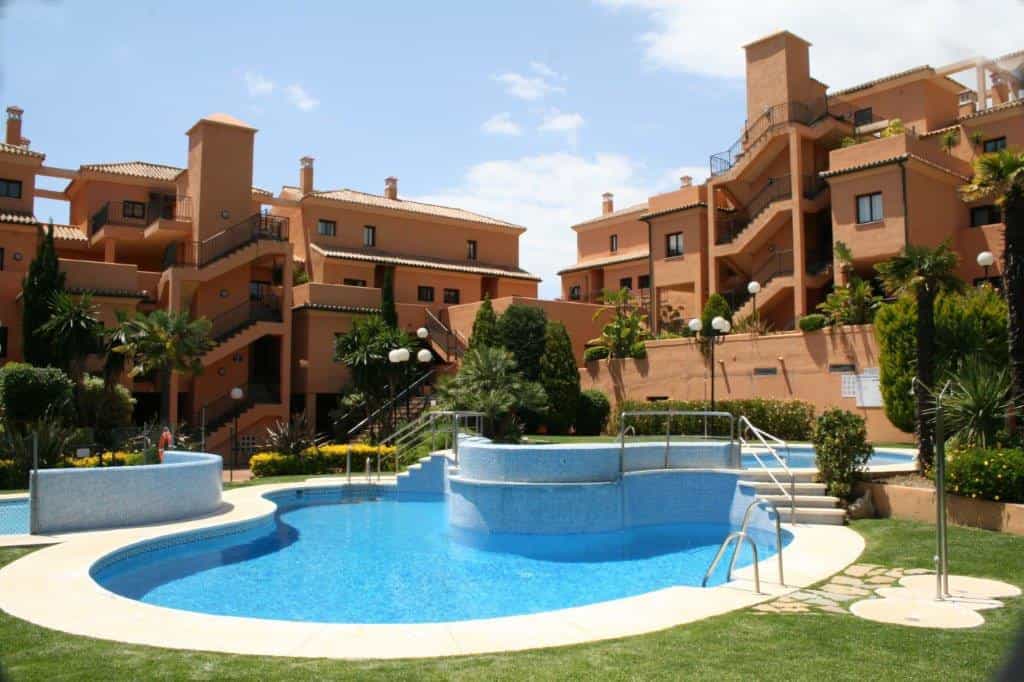 公寓 在 Marbella, Andalucía 10198135