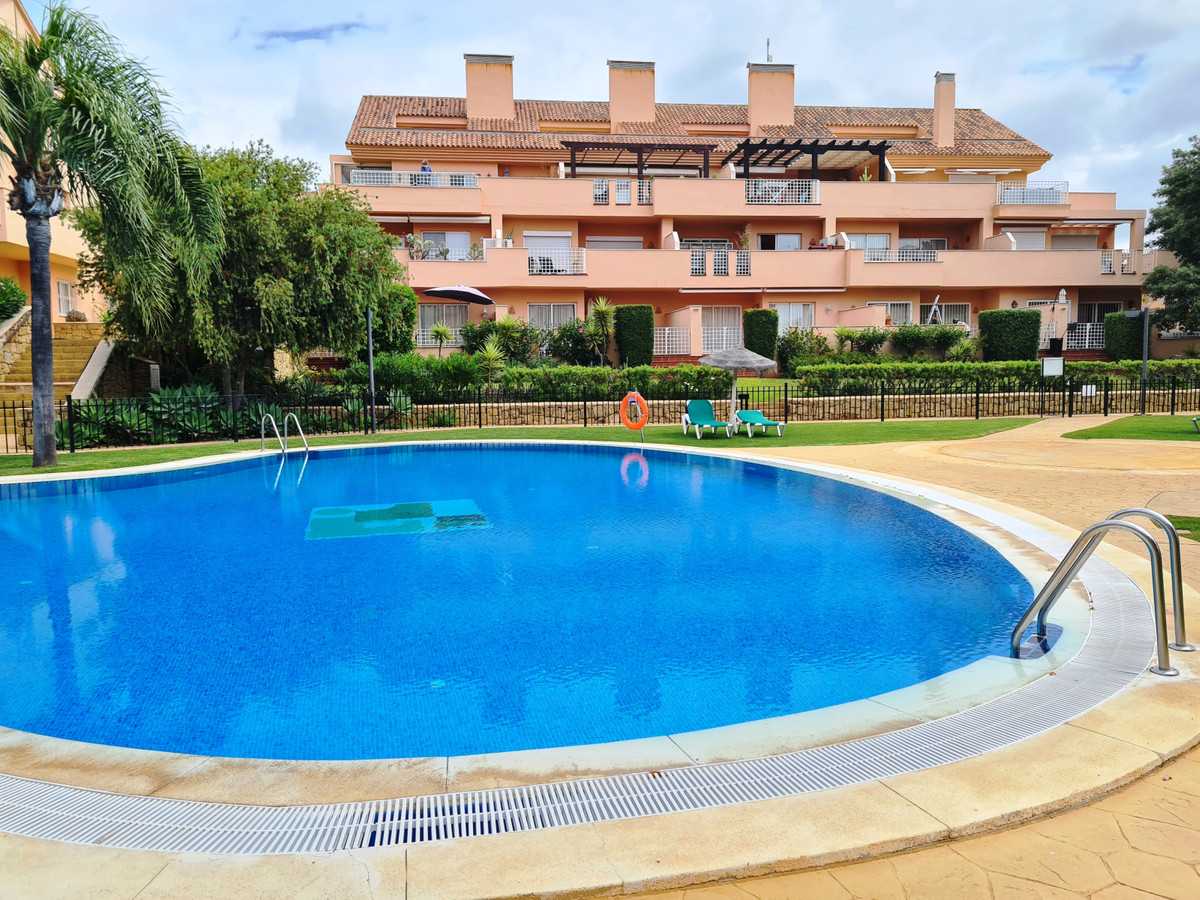 Condominium in Marbella, Andalucía 10198169