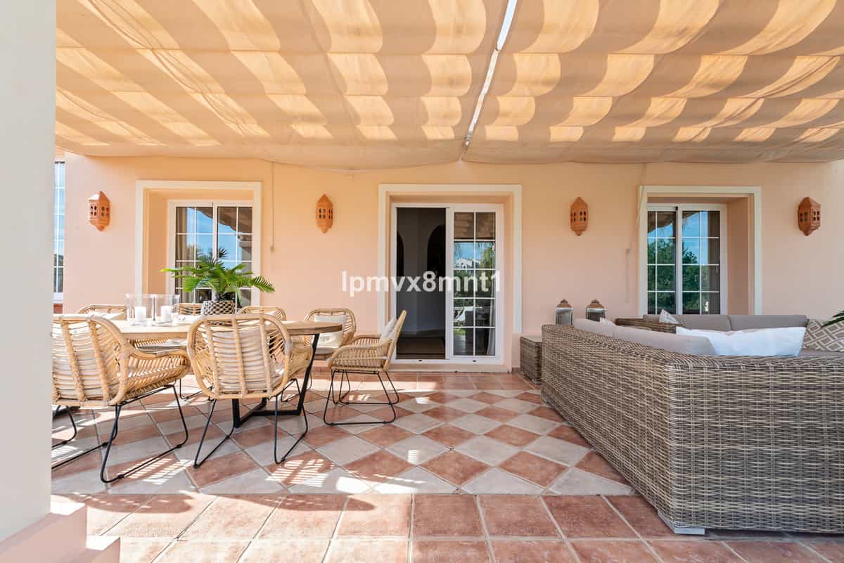 rumah dalam Marbella, Andalucía 10198226