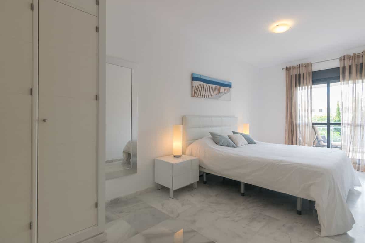 Condominium in Moncloa, Madrid 10198547