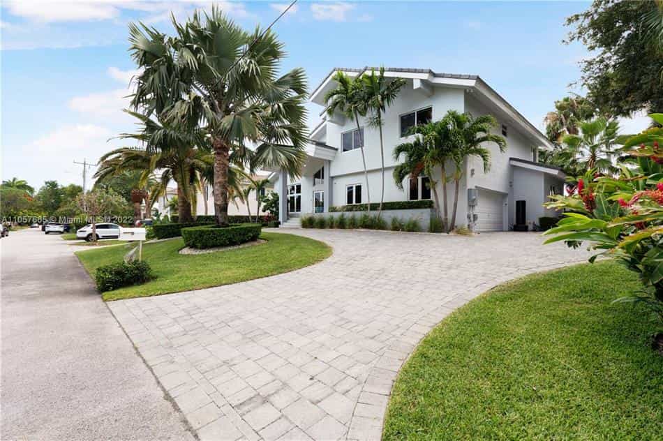 Condominium in Deering Bay, Florida 10199552