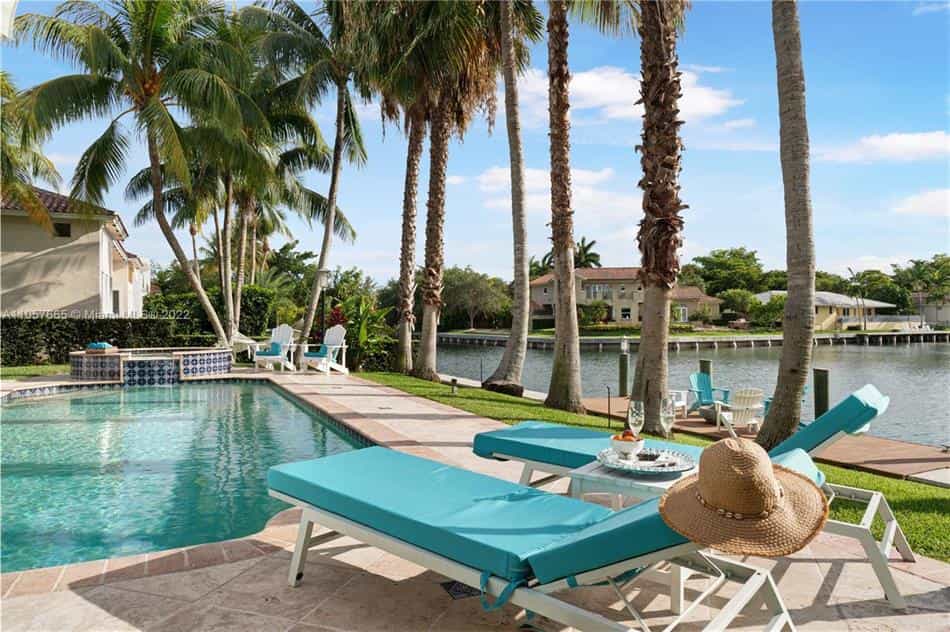 Condominium in Coral Gables, Florida 10199552