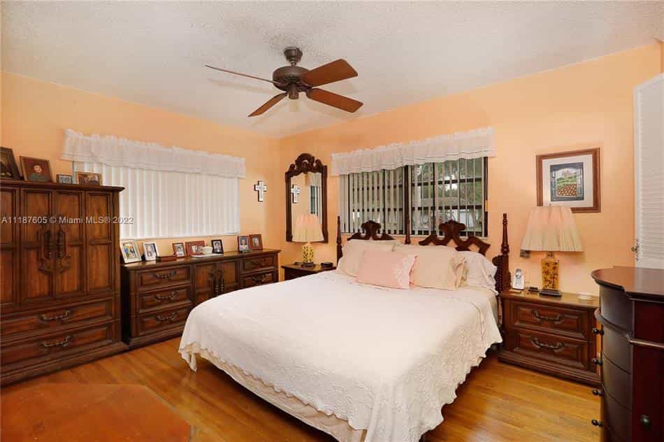 公寓 在 Coral Gables, Florida 10199555